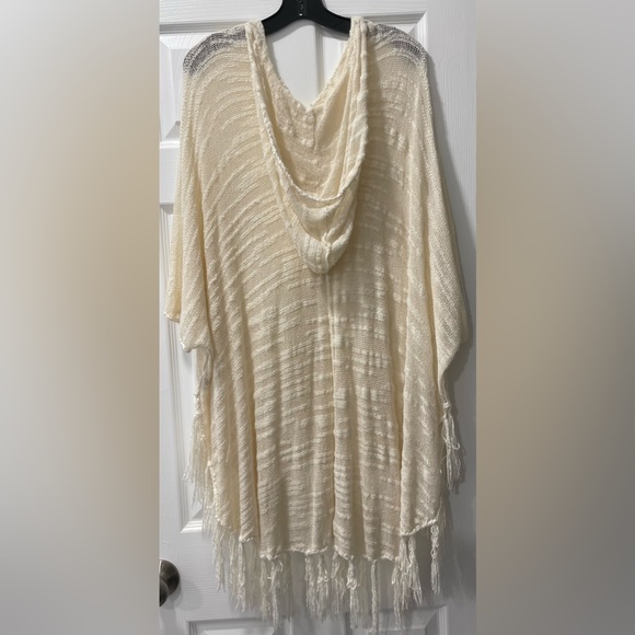 Free People Hooded Fringe Poncho XS/S - Picture 9 of 11